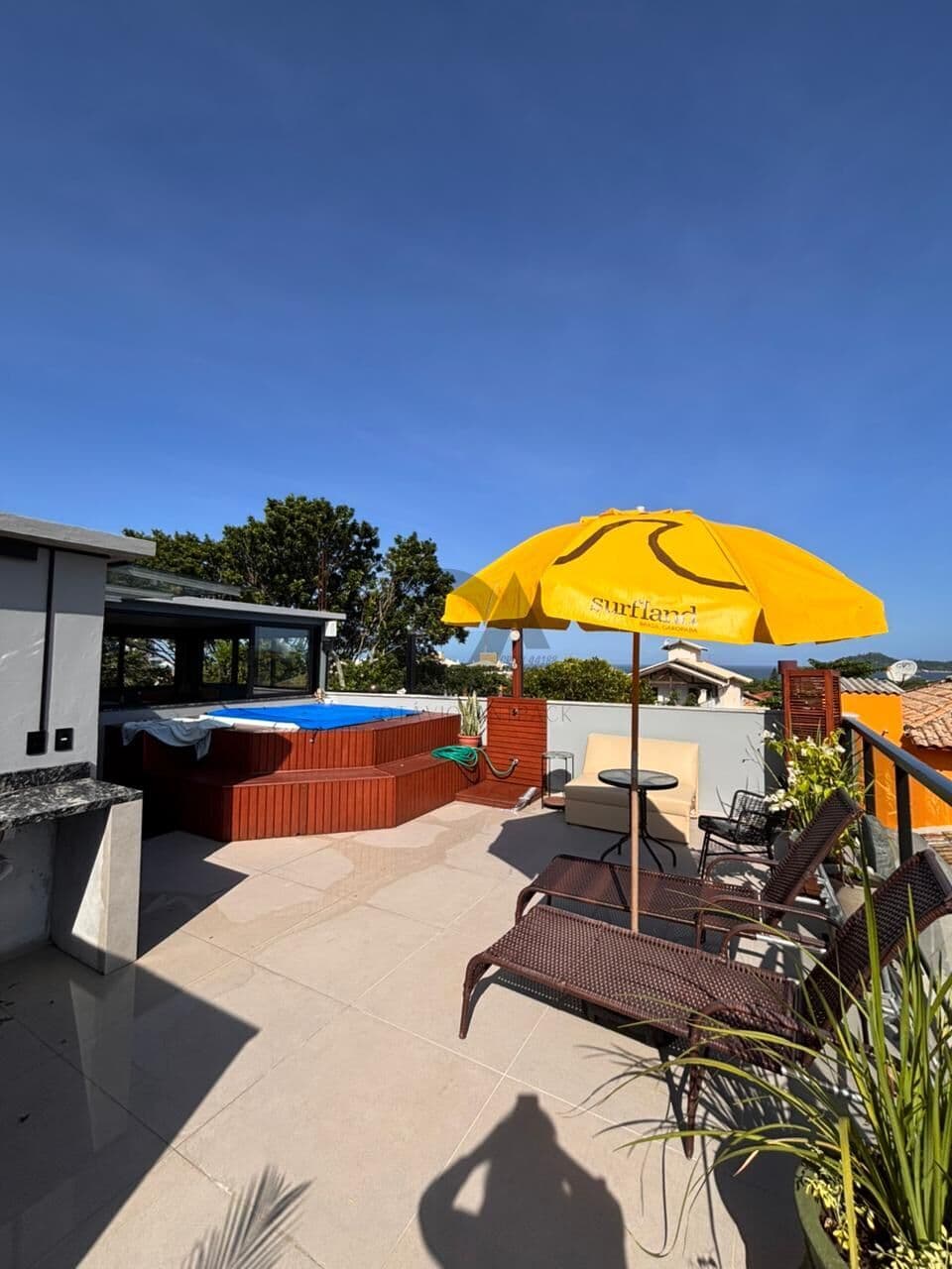 Foto de Cobertura Alto Padrão com Vista para o Mar e Morro dos Macacos – 133m² | Campeche – Florianópolis/SC